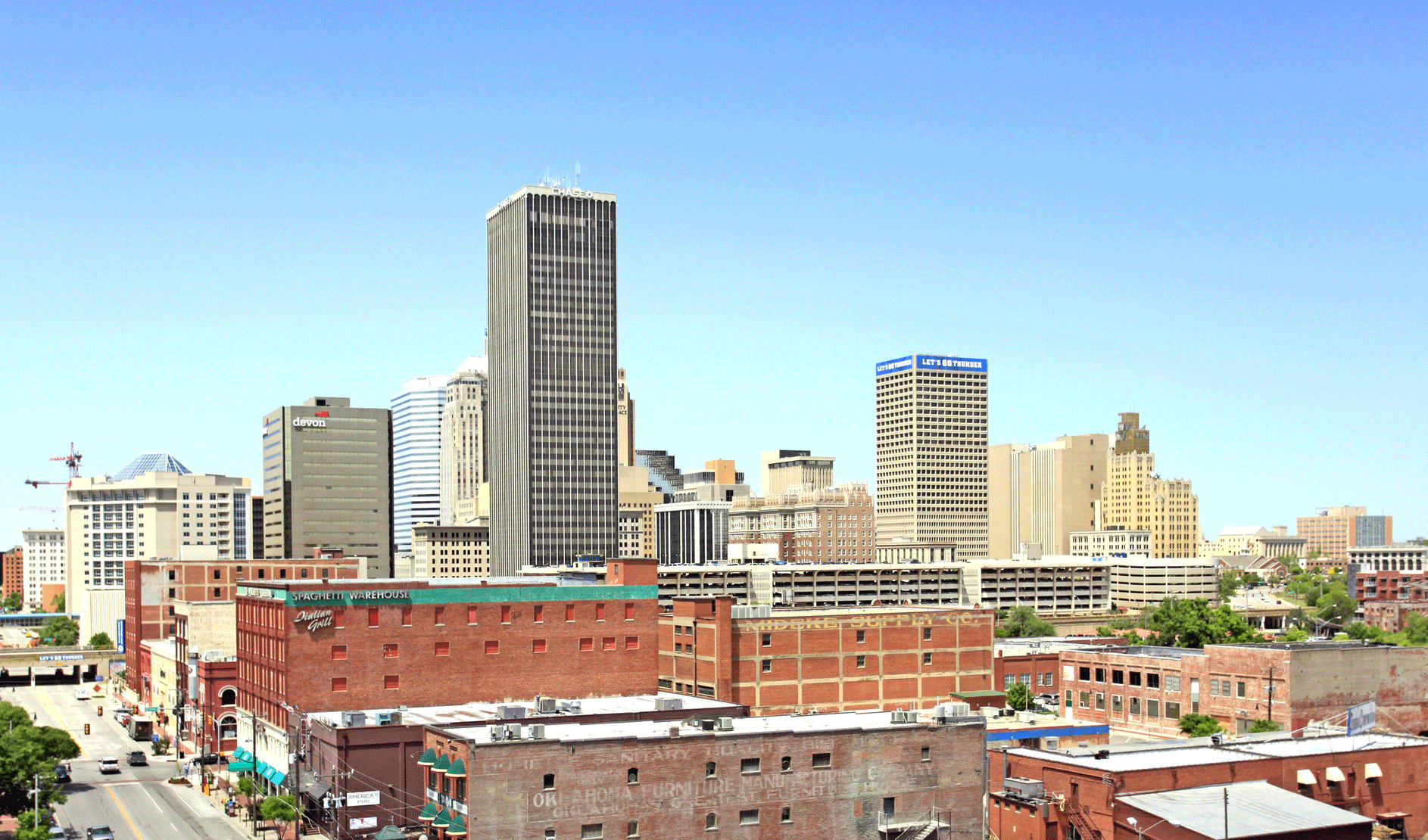 The new owner of BancFirst Tower, one of the tallest buildings in downtown Oklahoma City, Oklahoma, has begun work on $63 million in renovations. Photo: CoStar
