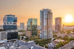 While unusual, it is not unprecedented to see office rents and vacancy rise simultaneously, as they did in Dallas in the early 1980s. (Lars Frazer/CoStar)
