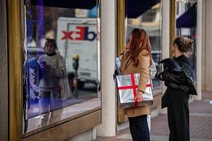 Holiday shoppers are buying gifts, sometimes even for themselves. (Getty Images)