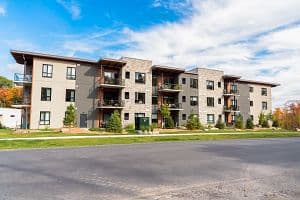 A newly built apartment building in a housing development in Huntsville, Ontario. (Getty Images/iStockphoto)