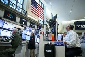 The Baird Hotel Stock Index fell 4.1% in September, its biggest drop since March. (Bloomberg/Getty Images)