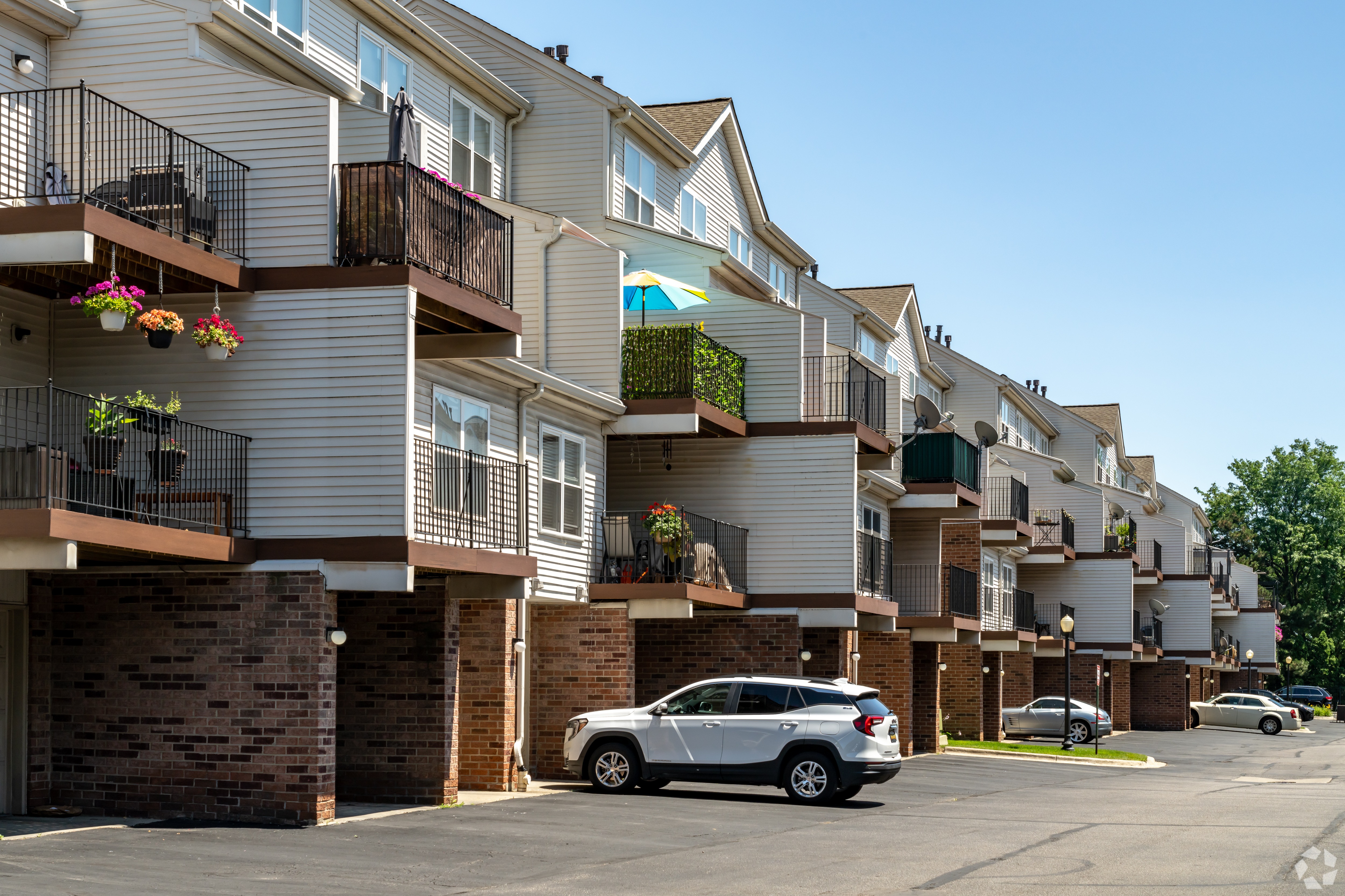 View of Condo vs. Townhouse: Which Is Right for You? - Homes.com